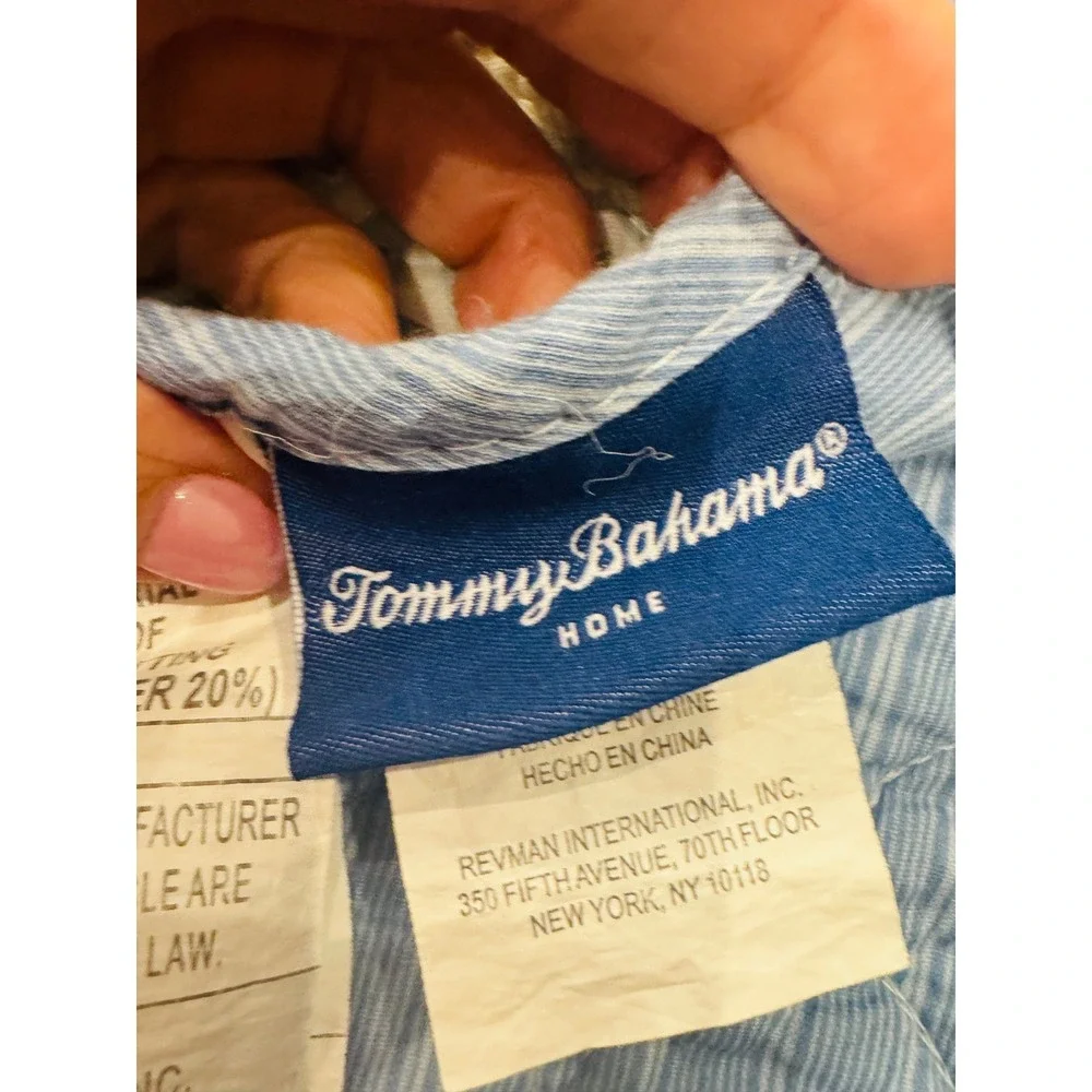 Tommy Bahama Home Quilt King Blue Medallion Coastal Cotton Coverlet 100x92 Light